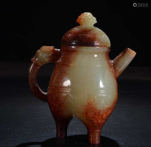 A HETIAN JADE POT CARVED WITH PATTERN