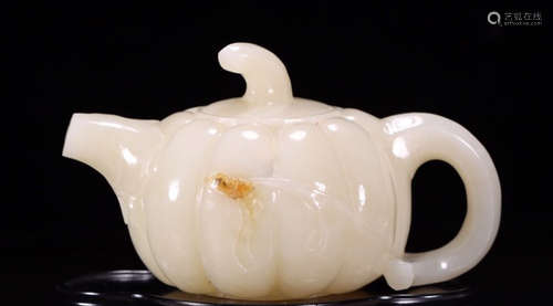 A HETIAN JADE POT SHAPED WITH MELON