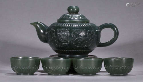 SET OF HETIAN JADE POT&CUPS