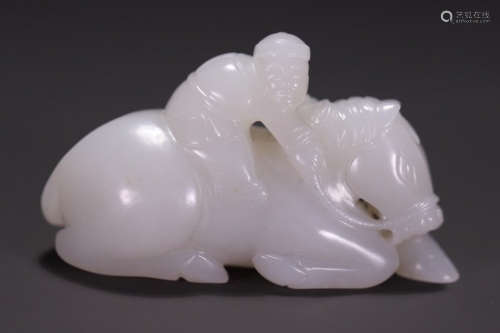 A HETIAN JADE HORSE PENDANT