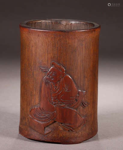 A BAMBOO BRUSH POT CARVED WITH FIGURE