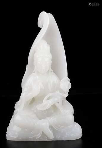 A HETIAN WHITE JADE GUANYIN BUDDHA STATUE