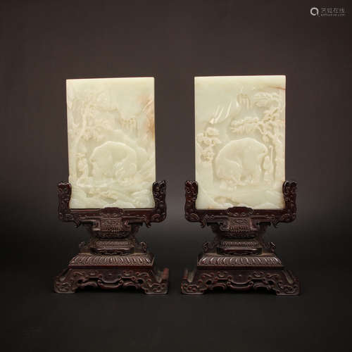 A PAIR OF  CHINESE HETIAN JADE SCREENS