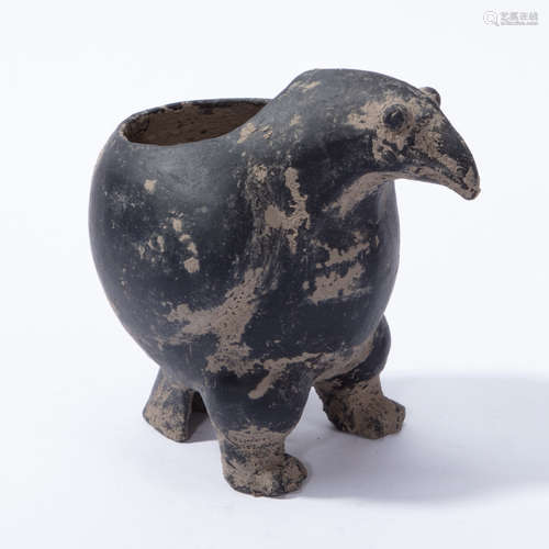 CHINESE BLACK POTTERY BIRD-SHAPED STATUE