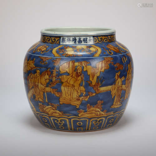 CHINESE YELLOW GLAZED FIGURE JAR WITH BLUE BOTTOM