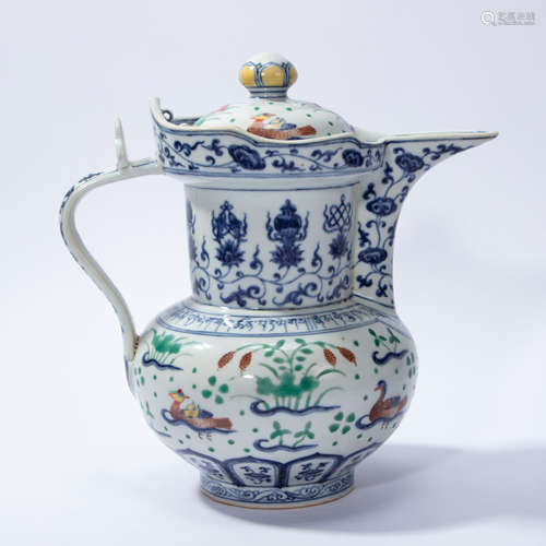 CHINESE DOUCAI POT