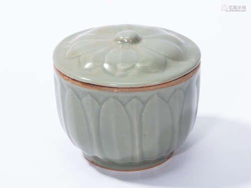 CHINESE CELADON JAR