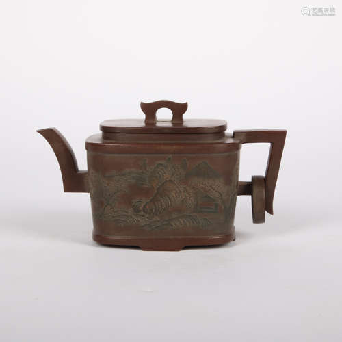 CHINESE BOCCARO TEAPOT