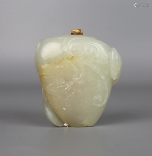 a chinese jade snuff bottle