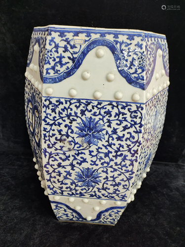 A chinese blue&white stool