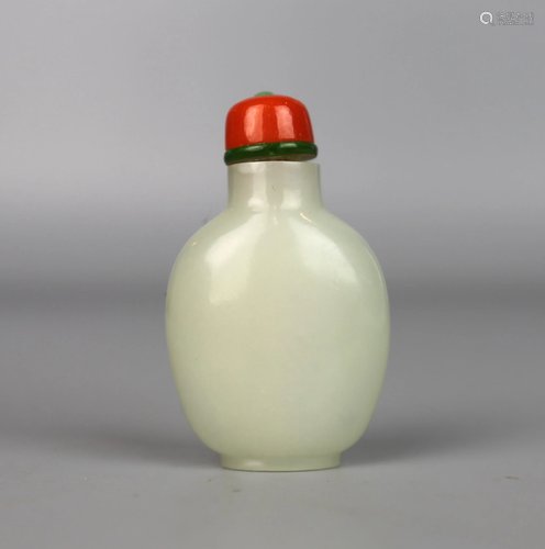 a chinese jade snuff bottle