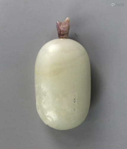 a chinese jade snuff bottle