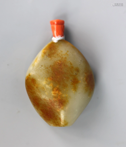 a chinese jade snuff bottle