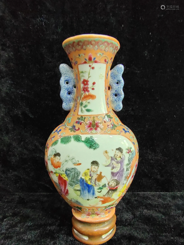 a chinese porcelain wall vase