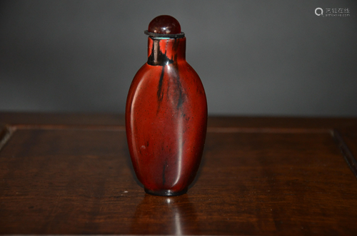 glass snuff bottle