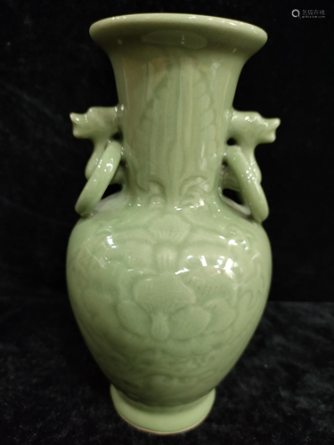 a chinese celedon vase