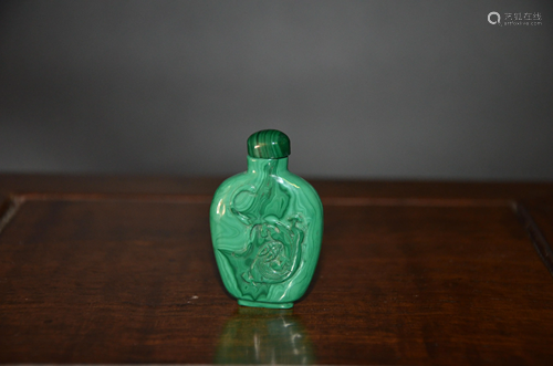 malachite snuff bottle