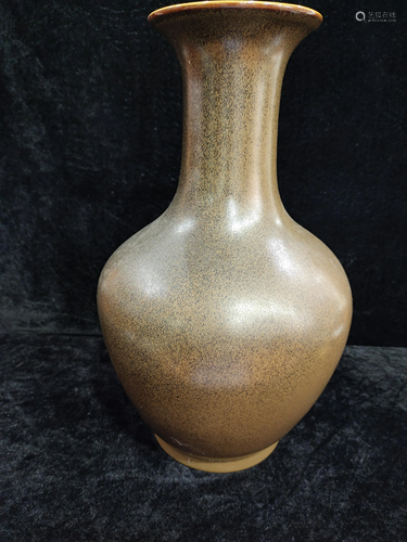 A chinese tea dust glazed vase