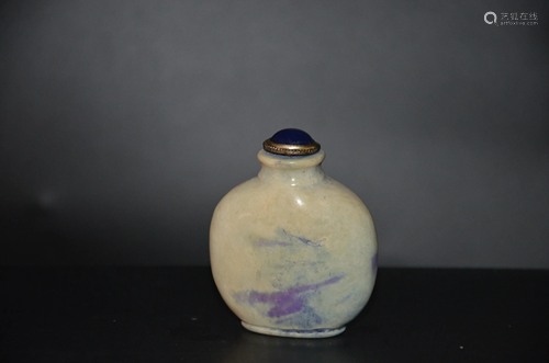 jade snuff bottle