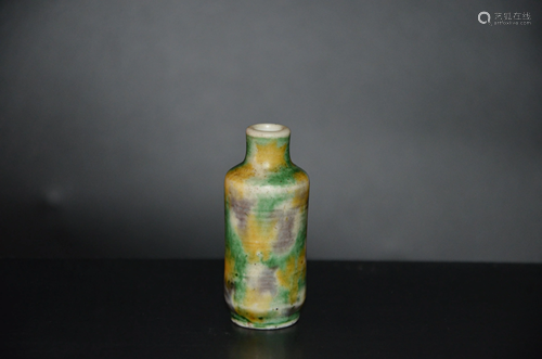 three colour snuff bottle