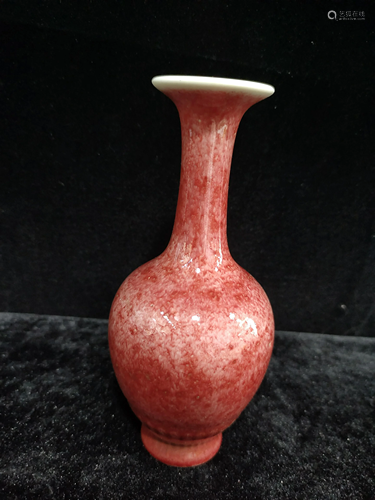 a chinese peach red vase Kang Xi mark