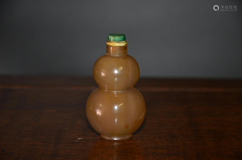 agate snuff bottle