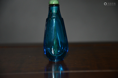 glass snuff bottle