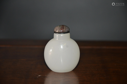 glass snuff bottle