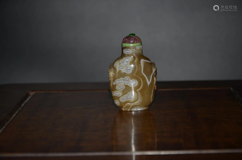 agate snuff bottle