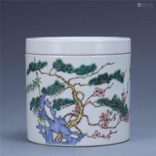 Famille rose jar with pine, bamboo and plum pattern made in Qingqing Yitang