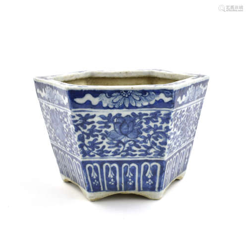Chinese Blue and White Flower Basin, 19th C.