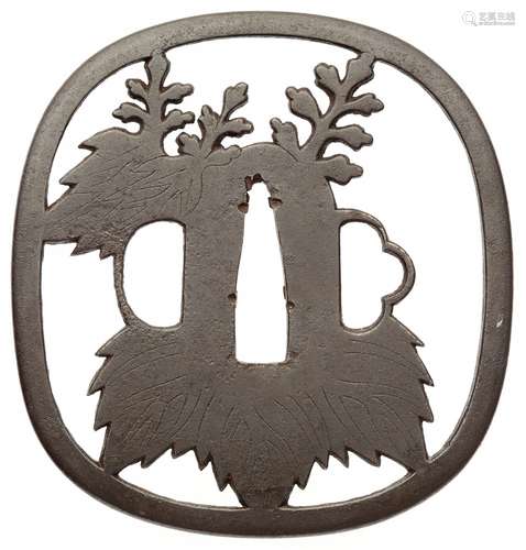 Tsuba. Eisen. Higo-Arbeit. 18. Jh.