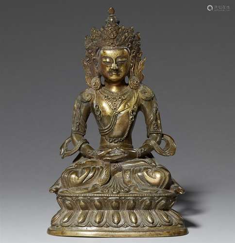 Buddha Amitayus. Bronze, teilweise vergoldet. Tibetochinesisch. 18. Jh.