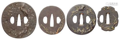 Vier tsuba. Eisen. 18./19. Jh.