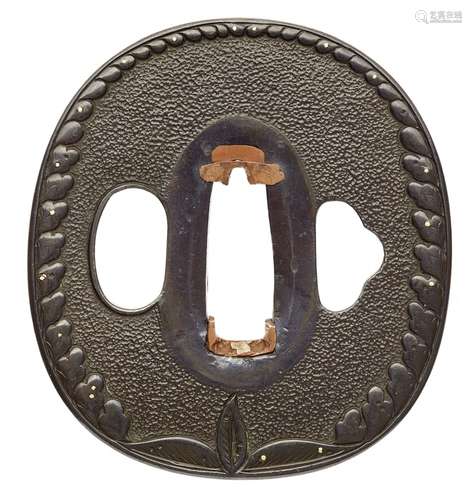 Tsuba. Shibuichi. 18. Jh.