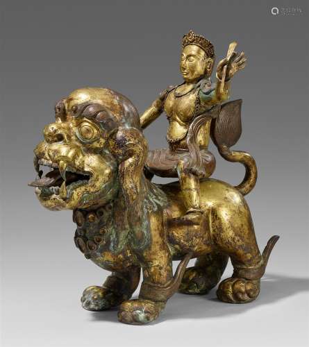 Bodhisattva auf einem Löwen. Kupfer-Repoussé, vergoldet. Nepal. 18./19. Jh.