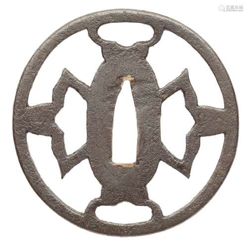 Tsuba. Eisen. Shôami-Arbeit. 17./18. Jh.