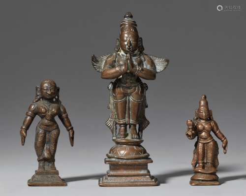 Drei kleine Figuren. Bronze. Süd-Indien. Wohl 19. Jh.
