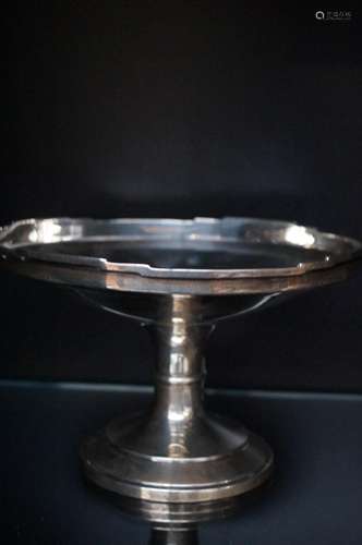 Silver footed bowl, full Birmingham hallmark. Diam