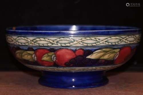 William Moorcroft fruit bowl with fruit & rope dec