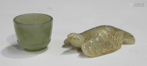 A Chinese pale celadon jade carving, modelled as a bird, length 8cm, together with an Indian