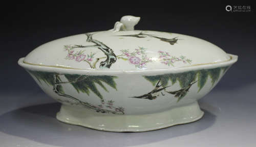 A Chinese porcelain tureen and cover, probably Republic period, of quatrelobed outline, the cover