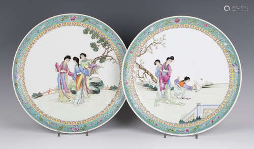 A pair of Chinese famille rose porcelain circular dishes, mark of Qianlong but probably Republic