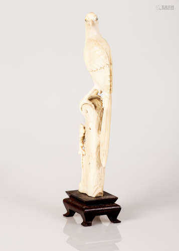Old Chinese\Japanese Bone Sculpture Bird on a Tree Branch Figure