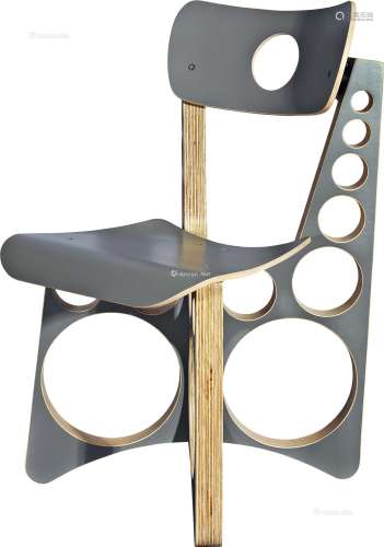 汤姆·萨克斯（B.1966） 2019年作 枫木松木夹板椅子 SHOP CHAIR（GRAY）椅子（灰） 枫木松木夹板椅子