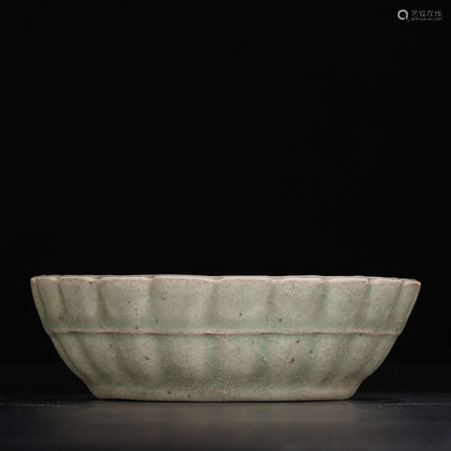 Chinese Longquan Glazed Porcelain Water Coupe