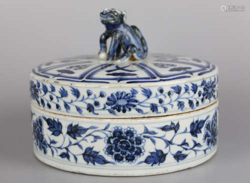 Chinese Blue White Porcelain Cover Box