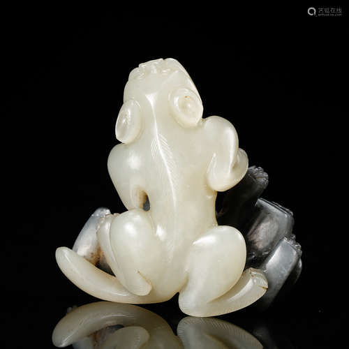 Chinese White Jade Carved Chilong