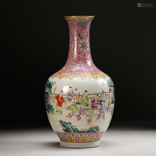 Chinese Famille Rose Porcelain Vase