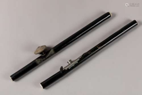 CHINE. Deux pipes à opium, tuyaux en bambou noirc…
